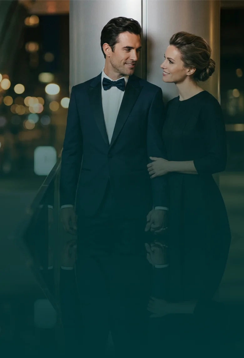 Pareja arreglada para un evento de gala.