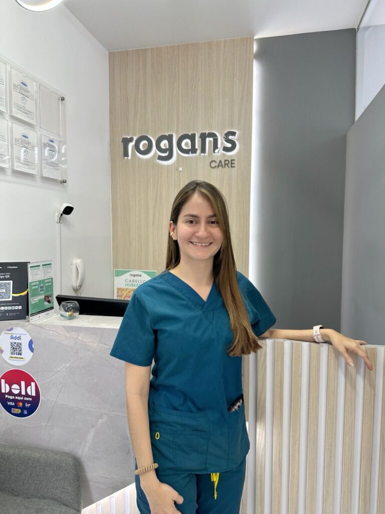 Ana Milena Cáceres, Médica tricóloga en Rogans